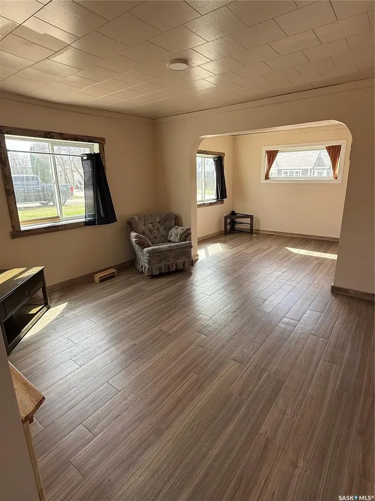 901 2nd Street W Nipawin SK S0E 1E0