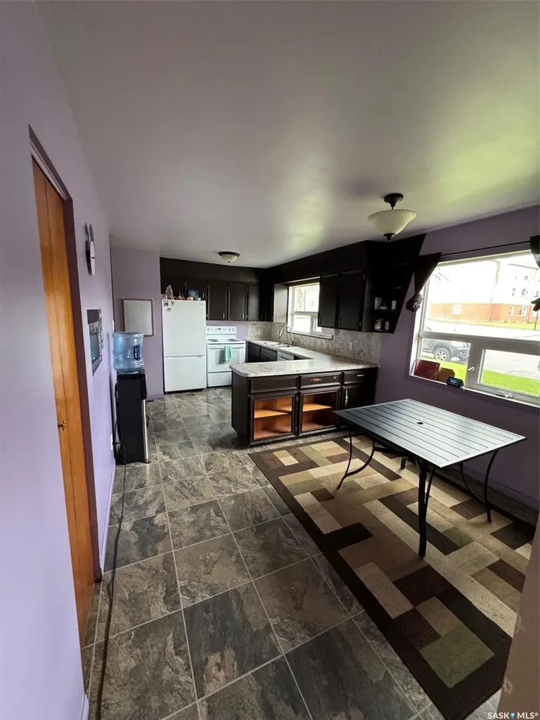 702 Second Street Estevan SK S4A 2B3
