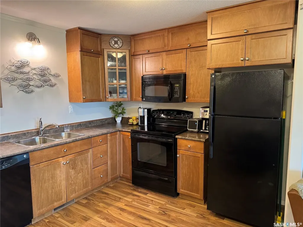 1022 Hampton Circle Saskatoon SK S7R 0K3