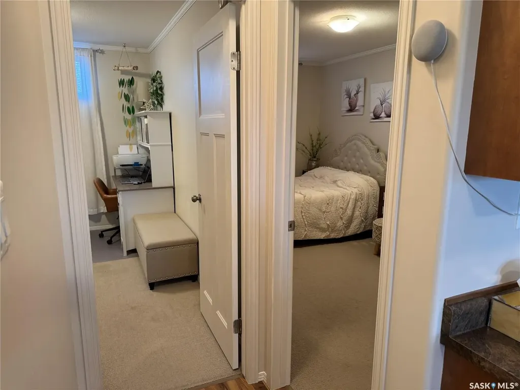 1022 Hampton Circle Saskatoon SK S7R 0K3