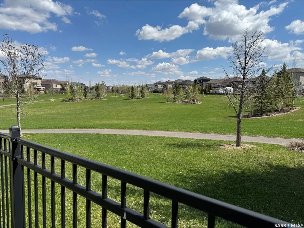 1022 Hampton Circle Saskatoon SK S7R 0K3