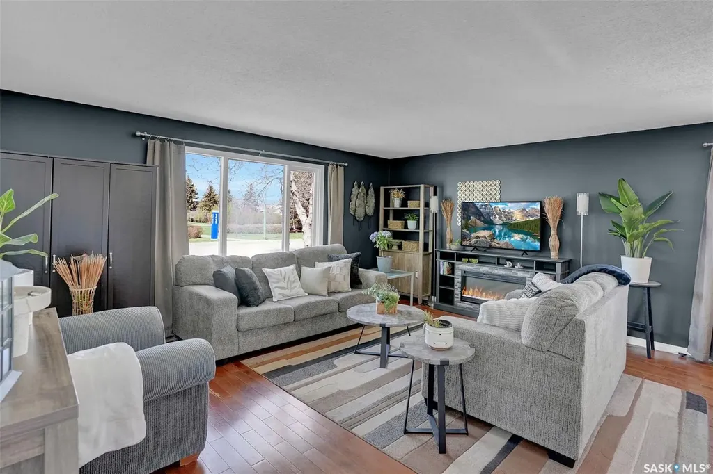 23 Hind Street Regina SK S4X 1P9