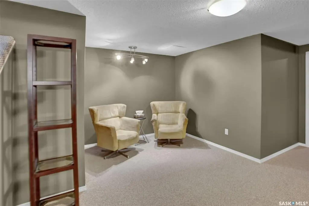 23 Hind Street Regina SK S4X 1P9