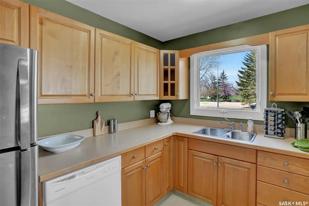 23 Hind Street Regina SK S4X 1P9