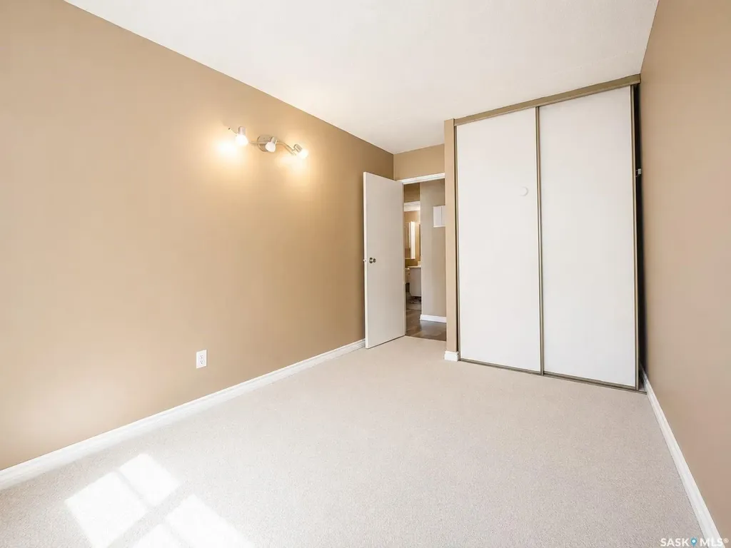 20 Kleisinger Crescent Regina SK S4R 7M3