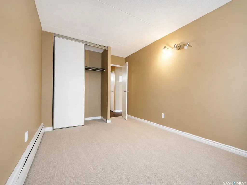 20 Kleisinger Crescent Regina SK S4R 7M3