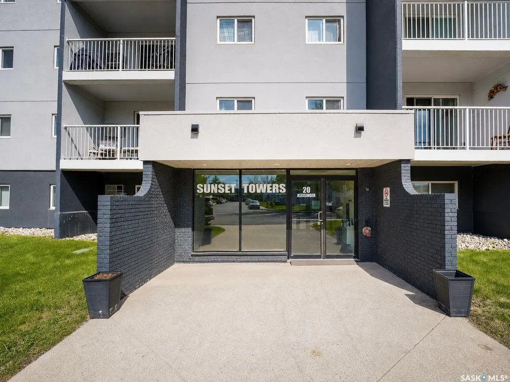 20 Kleisinger Crescent Regina SK S4R 7M3