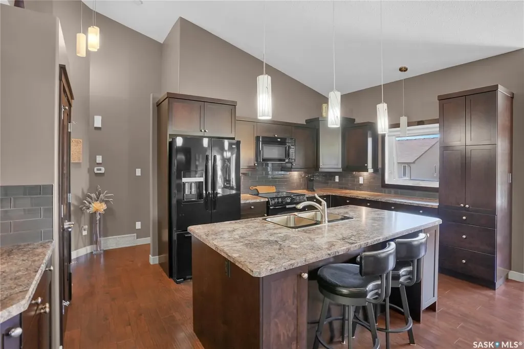 4117 Green Rose Crescent Regina SK S4V 1M6