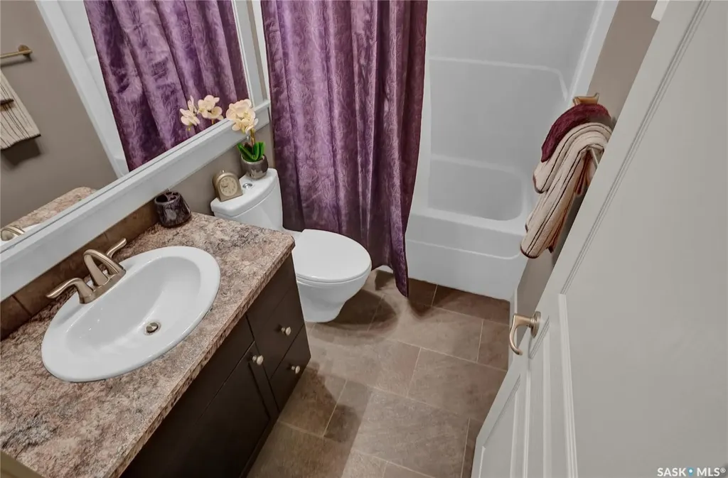 4117 Green Rose Crescent Regina SK S4V 1M6