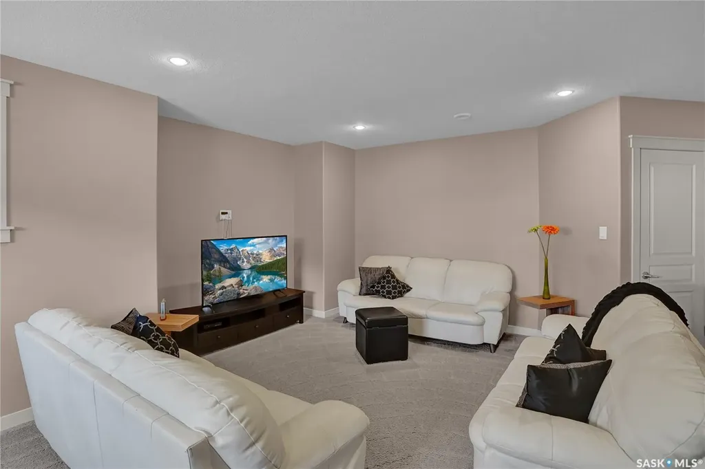 4117 Green Rose Crescent Regina SK S4V 1M6