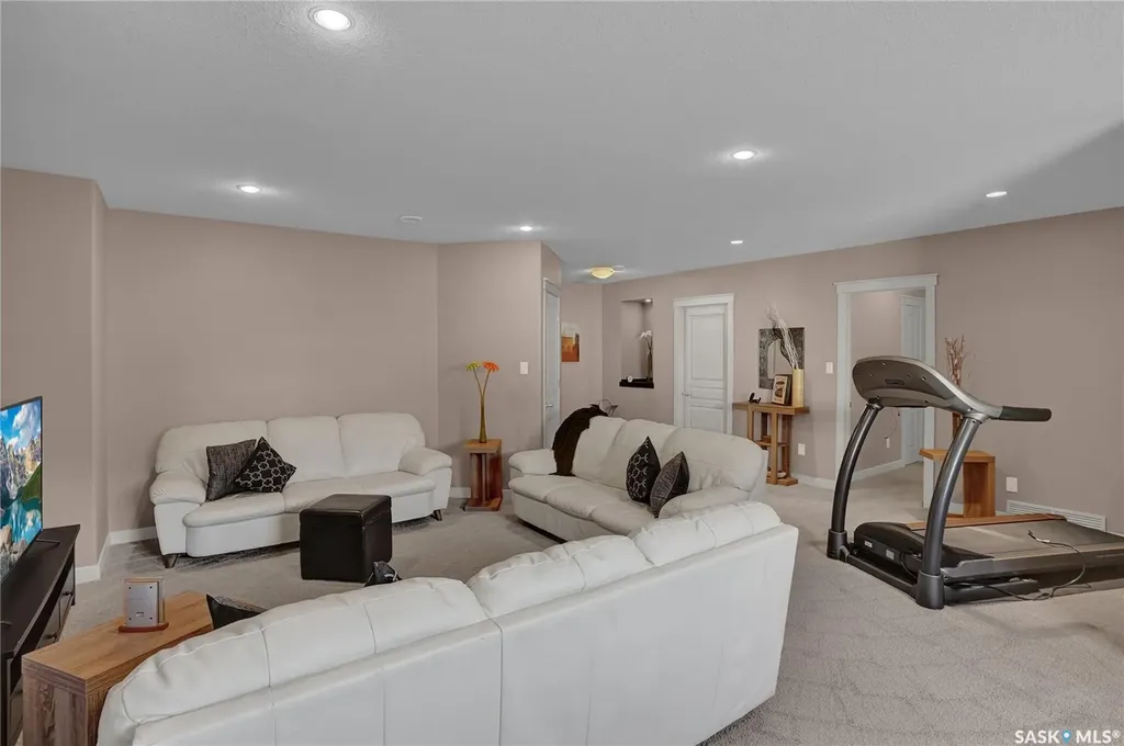 4117 Green Rose Crescent Regina SK S4V 1M6