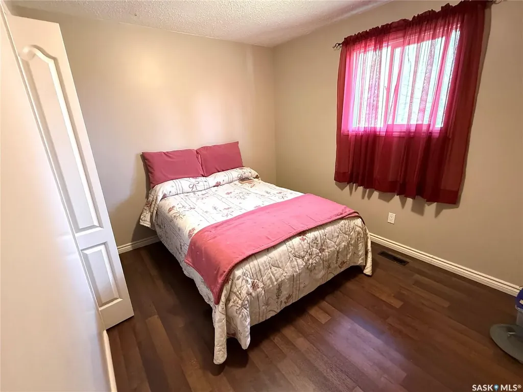 11319 Clark Drive North Battleford SK S9A 3P5