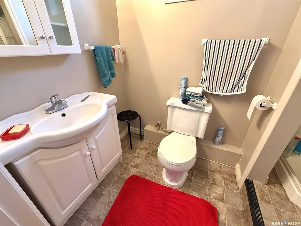 11319 Clark Drive North Battleford SK S9A 3P5