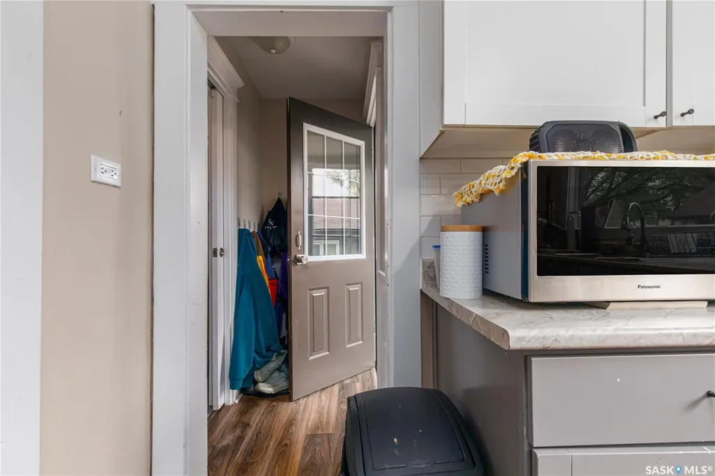 1059 Willow Avenue Moose Jaw SK S6H 1G5