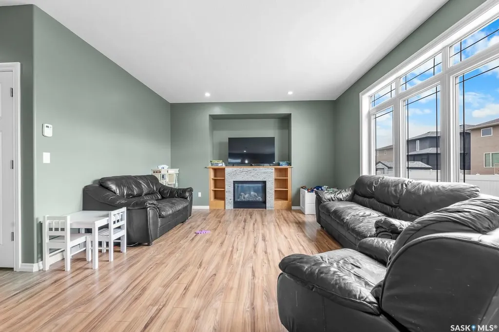 1640 Maple Rose Crescent N Regina SK S4X 0J6
