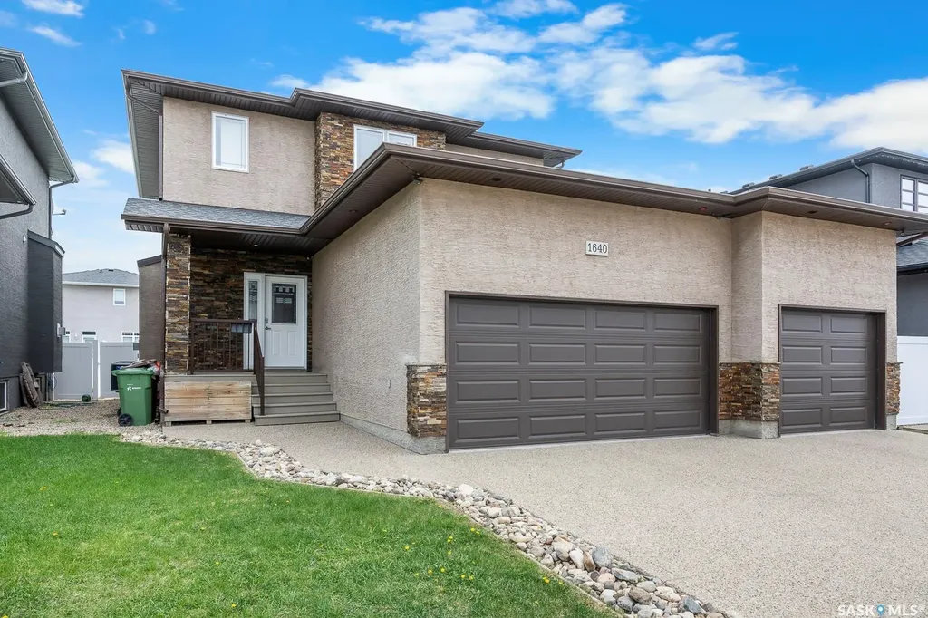 1640 Maple Rose Crescent N Regina SK S4X 0J6