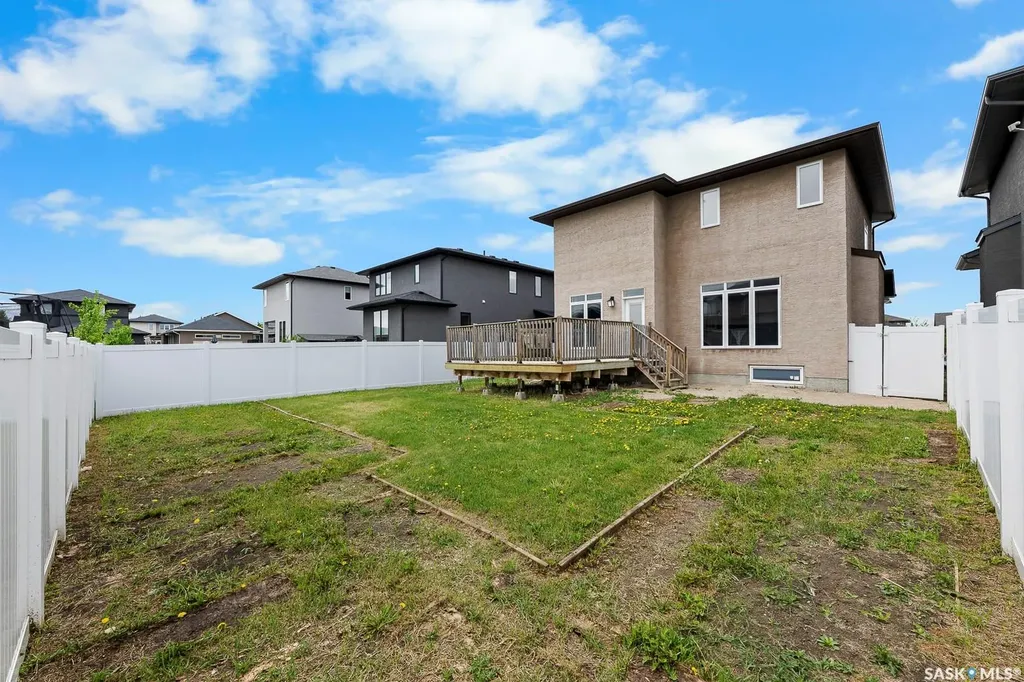 1640 Maple Rose Crescent N Regina SK S4X 0J6
