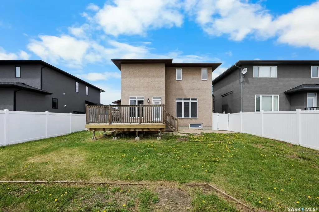1640 Maple Rose Crescent N Regina SK S4X 0J6