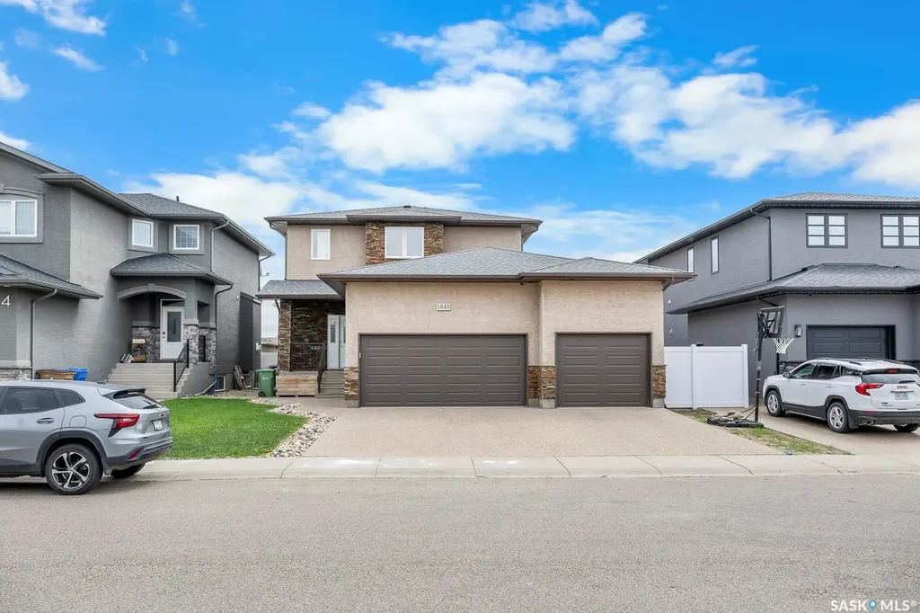 1640 Maple Rose Crescent N Regina SK S4X 0J6