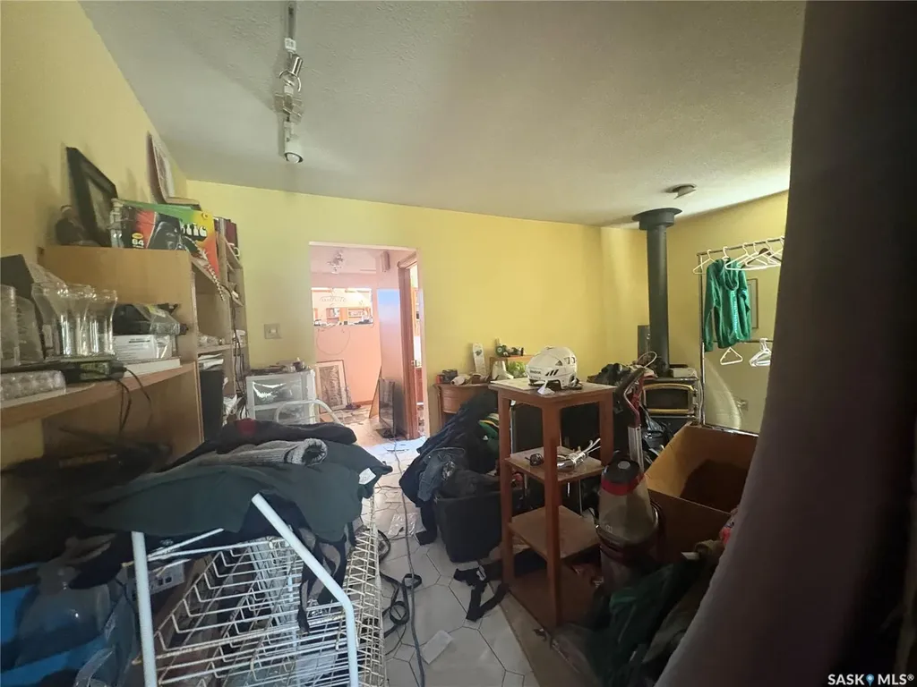 7 Charles Crescent Regina SK S4T 5X3