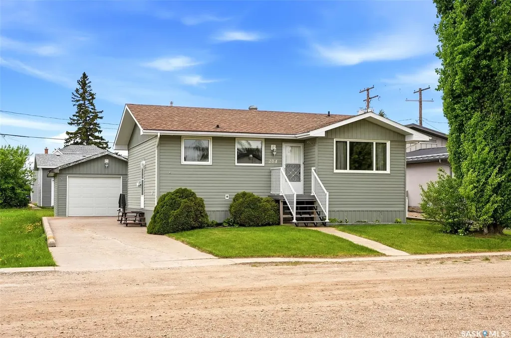 204 1st Avenue Vibank SK S0G 4Y0