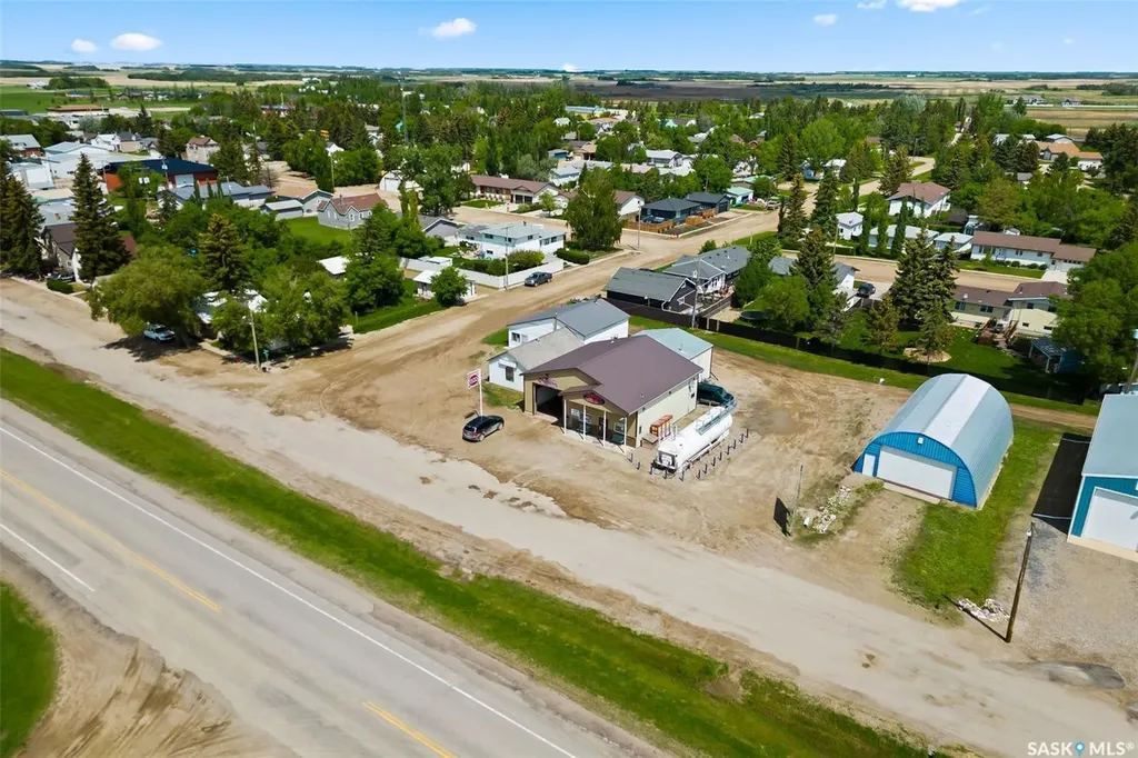 204 1st Avenue Vibank SK S0G 4Y0