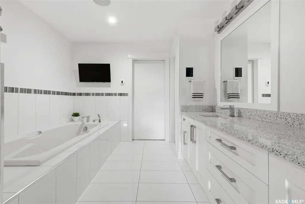 44 Lott Road White City SK S4L 5B1