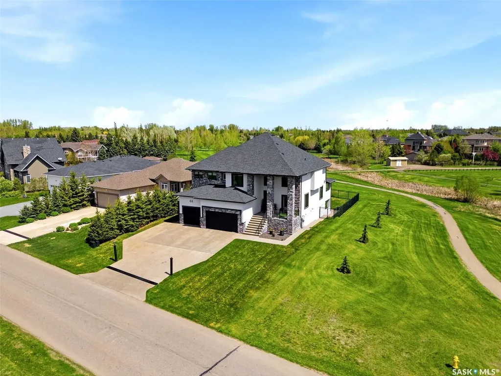 44 Lott Road White City SK S4L 5B1