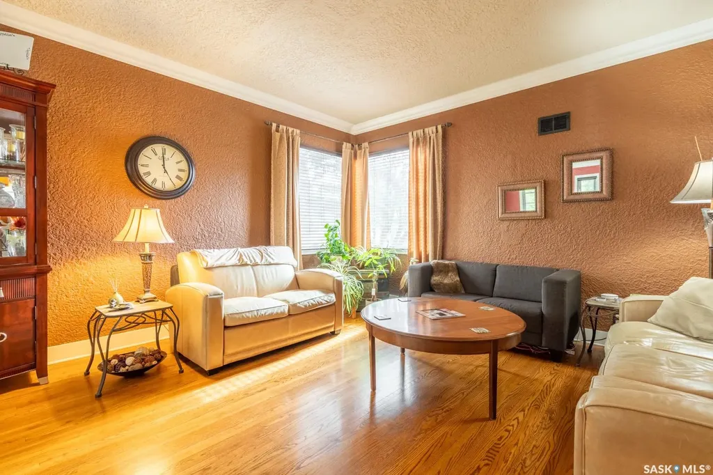 2075 Quebec Street Regina SK S4P 1K1