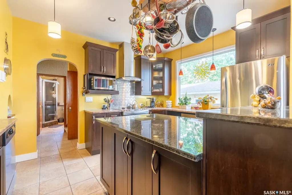 2075 Quebec Street Regina SK S4P 1K1