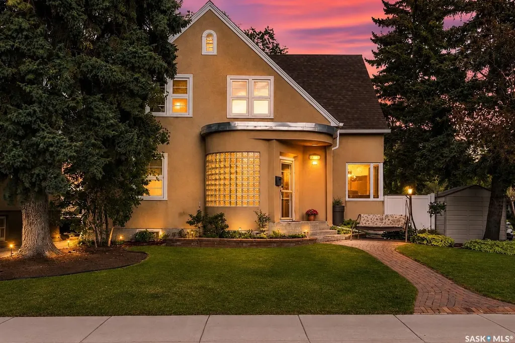2075 Quebec Street Regina SK S4P 1K1