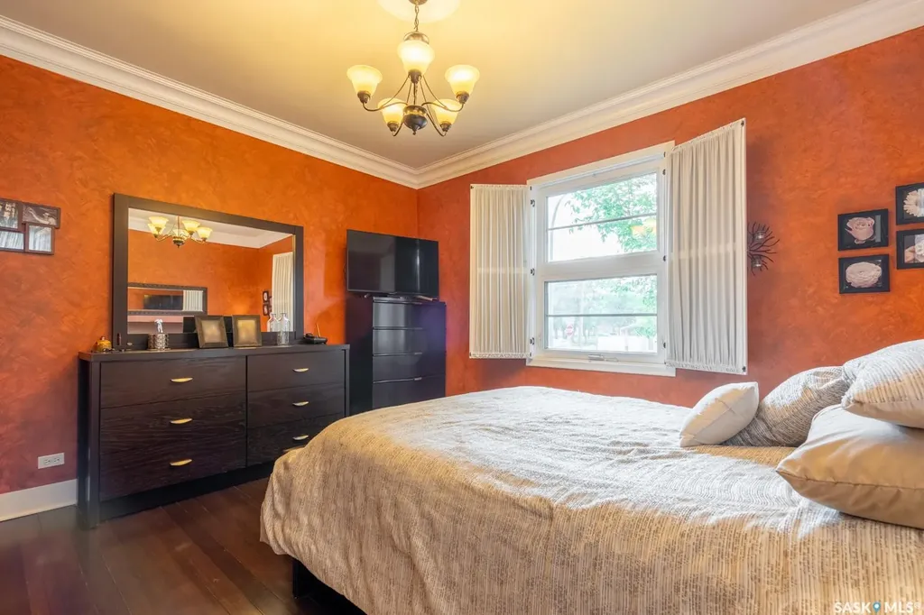 2075 Quebec Street Regina SK S4P 1K1