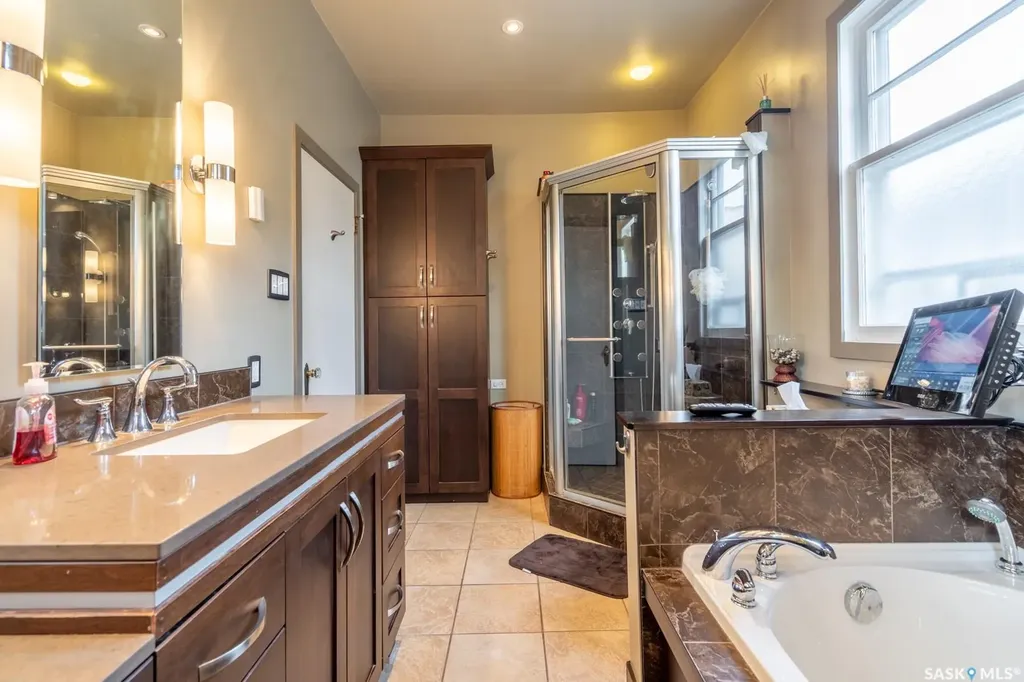 2075 Quebec Street Regina SK S4P 1K1