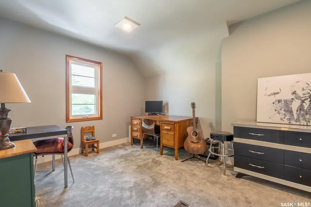 2075 Quebec Street Regina SK S4P 1K1