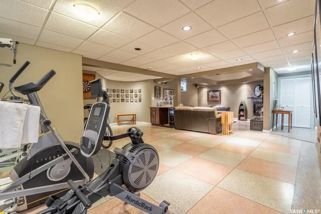 2075 Quebec Street Regina SK S4P 1K1