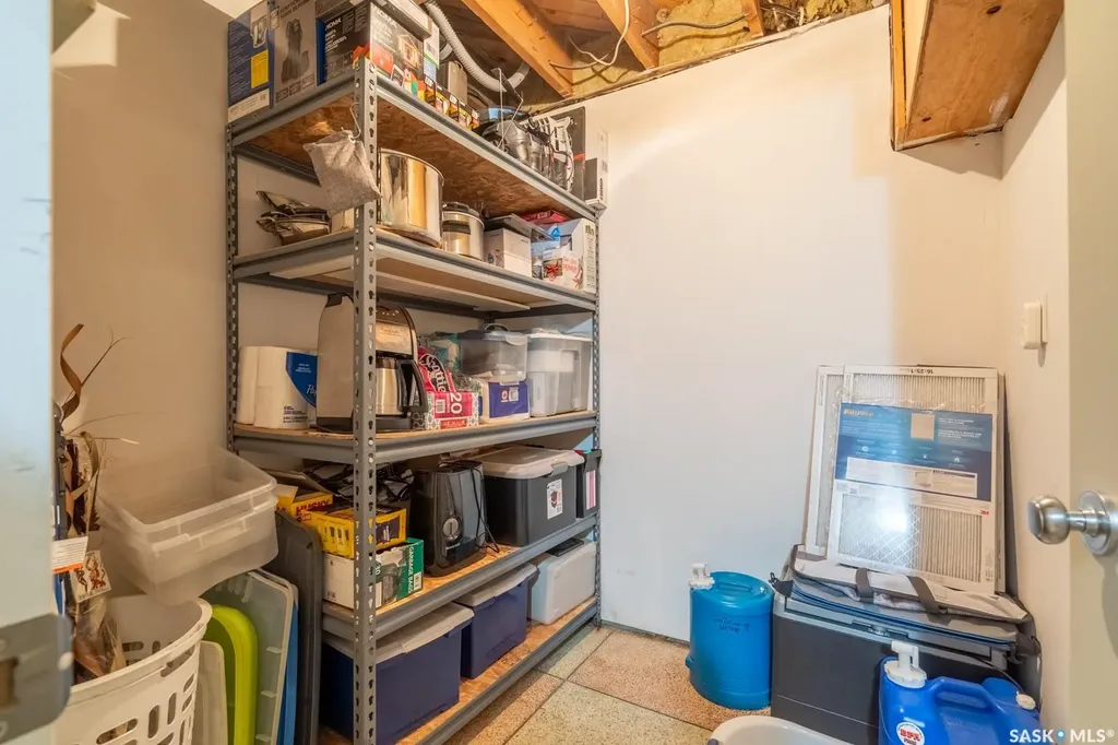 2075 Quebec Street Regina SK S4P 1K1