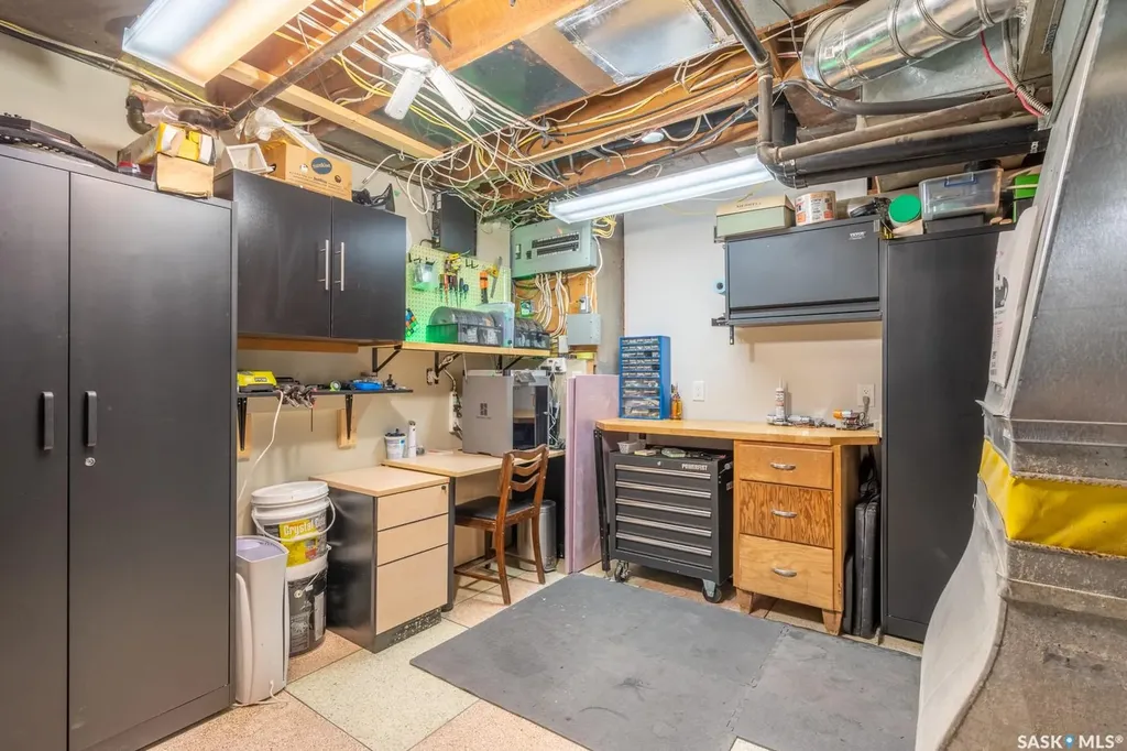 2075 Quebec Street Regina SK S4P 1K1