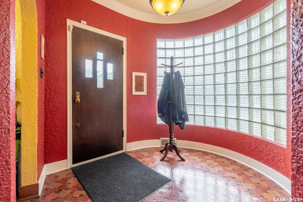 2075 Quebec Street Regina SK S4P 1K1