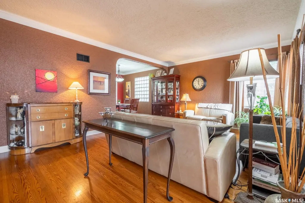 2075 Quebec Street Regina SK S4P 1K1