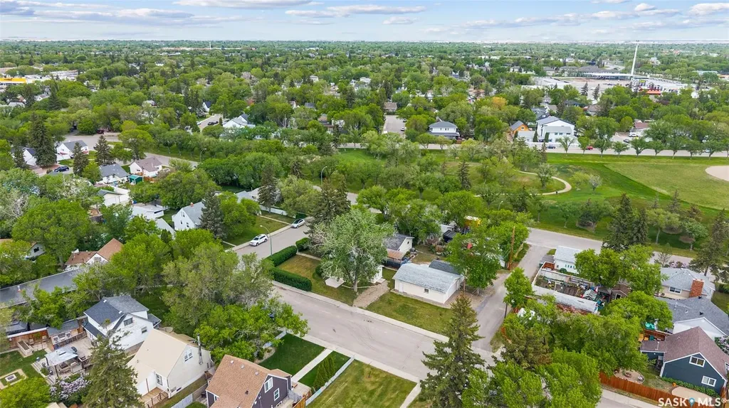 33 Merritt Crescent Regina SK S4T 5Y1