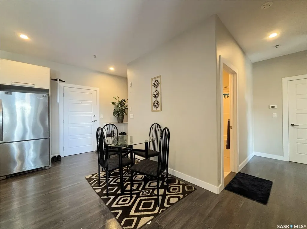 216-502 Perehudoff Crescent Saskatoon SK S7N 4H6