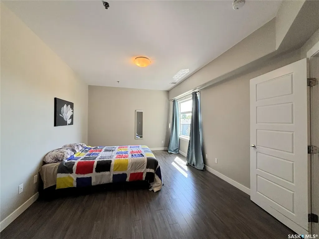 216-502 Perehudoff Crescent Saskatoon SK S7N 4H6