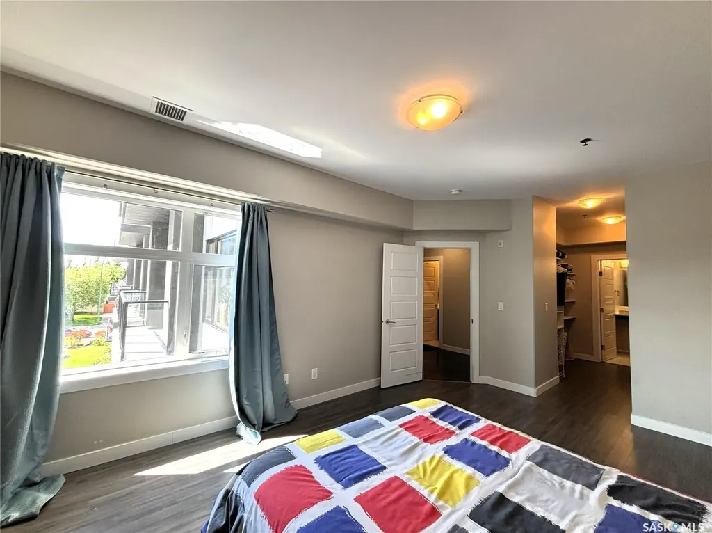216-502 Perehudoff Crescent Saskatoon SK S7N 4H6