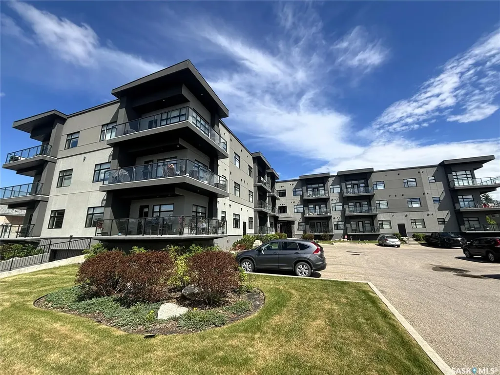 216-502 Perehudoff Crescent Saskatoon SK S7N 4H6
