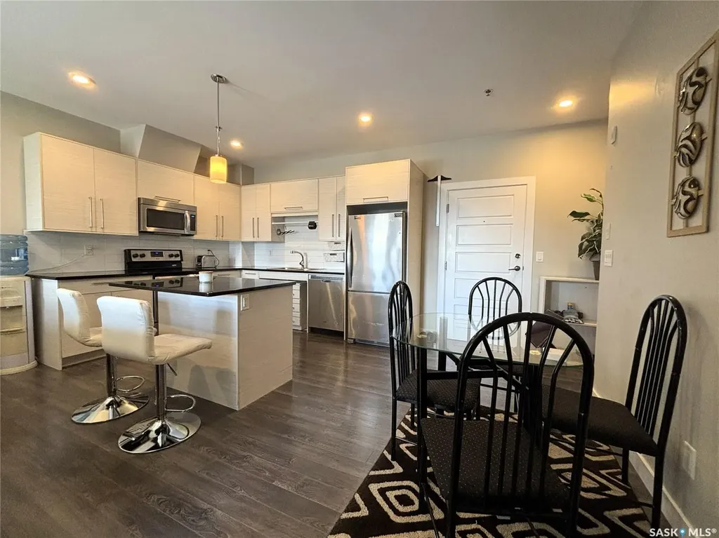 216-502 Perehudoff Crescent Saskatoon SK S7N 4H6