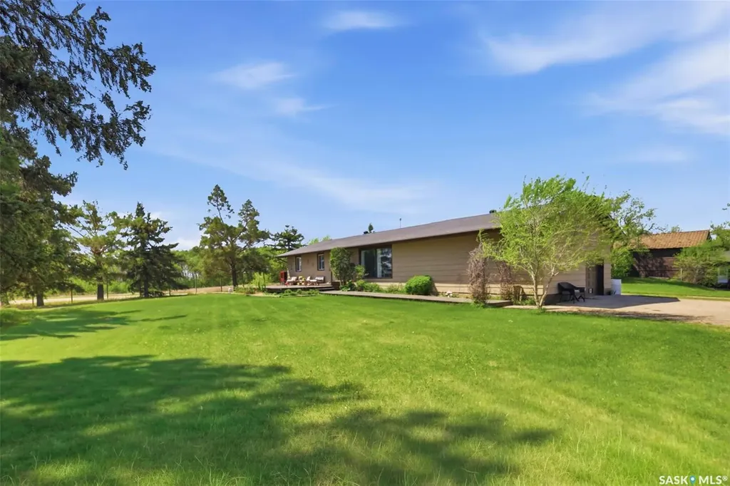 6110 Clarence Avenue S Corman Park Rm No. 344 SK S7K 1M2