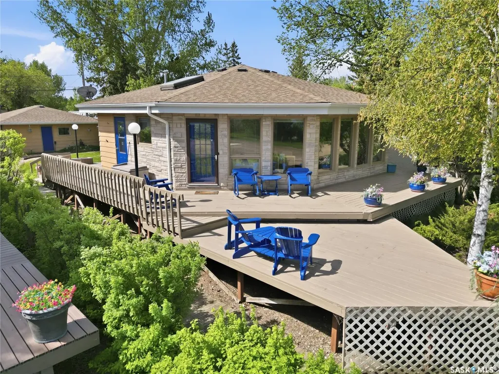 640 Beach Avenue Meota SK S0M 1X0