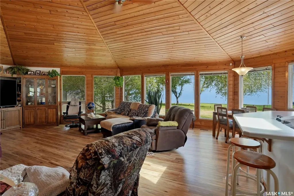 640 Beach Avenue Meota SK S0M 1X0