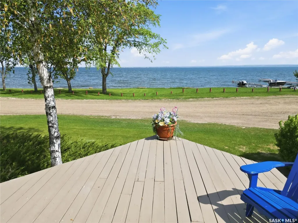 640 Beach Avenue Meota SK S0M 1X0