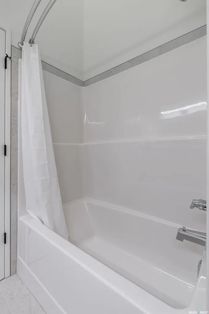 1139 13th Street E Saskatoon SK S7H 0B8